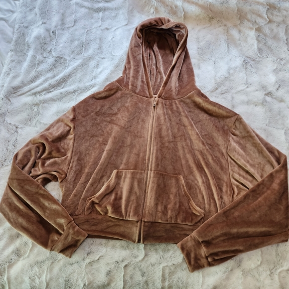 SKIMS Tops - SKIMS Sienna Velour cropped hoodie, size XL